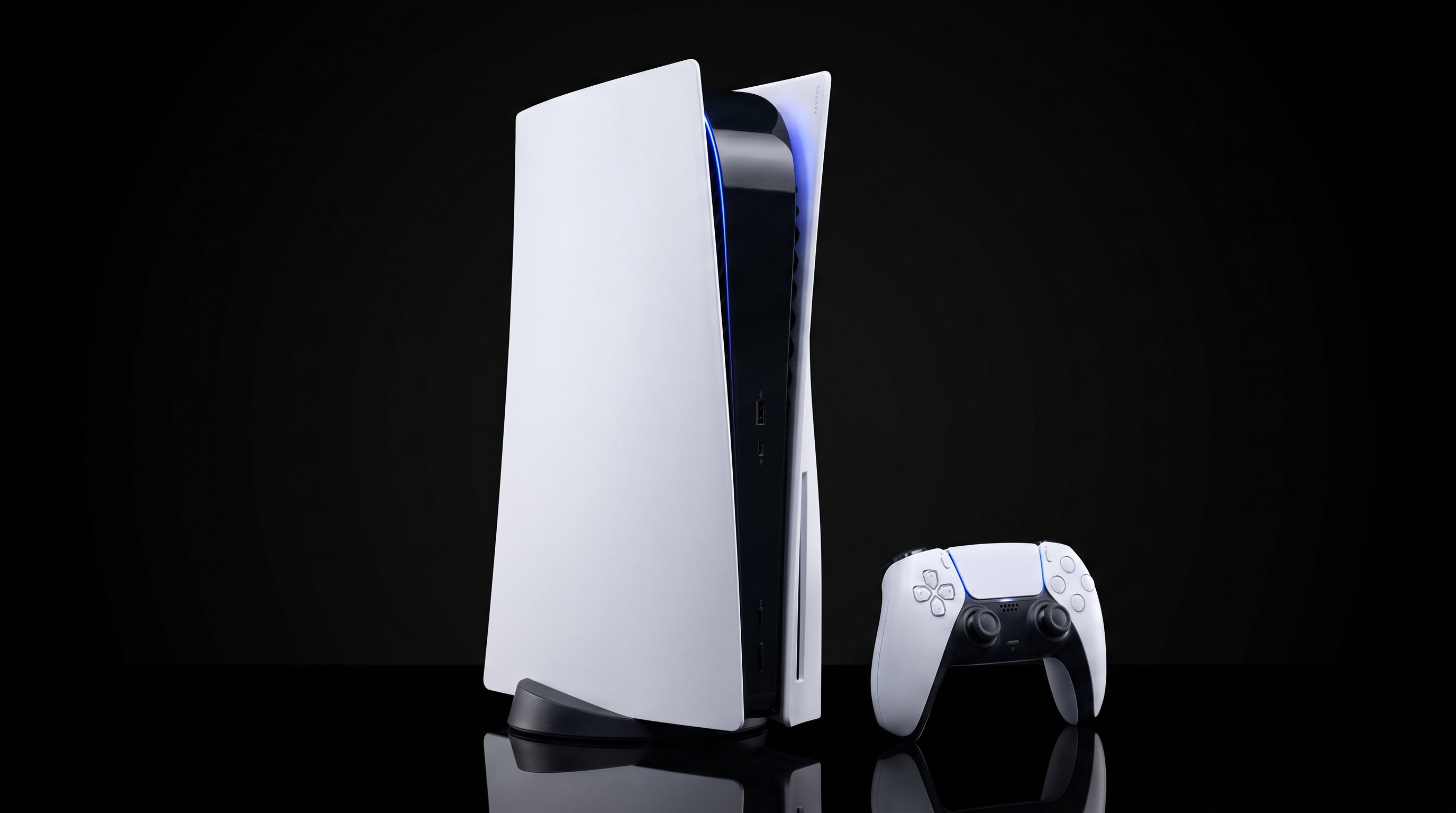 PlayStation 5 Standard Disc Edition — console e controle DualSense vista frontal