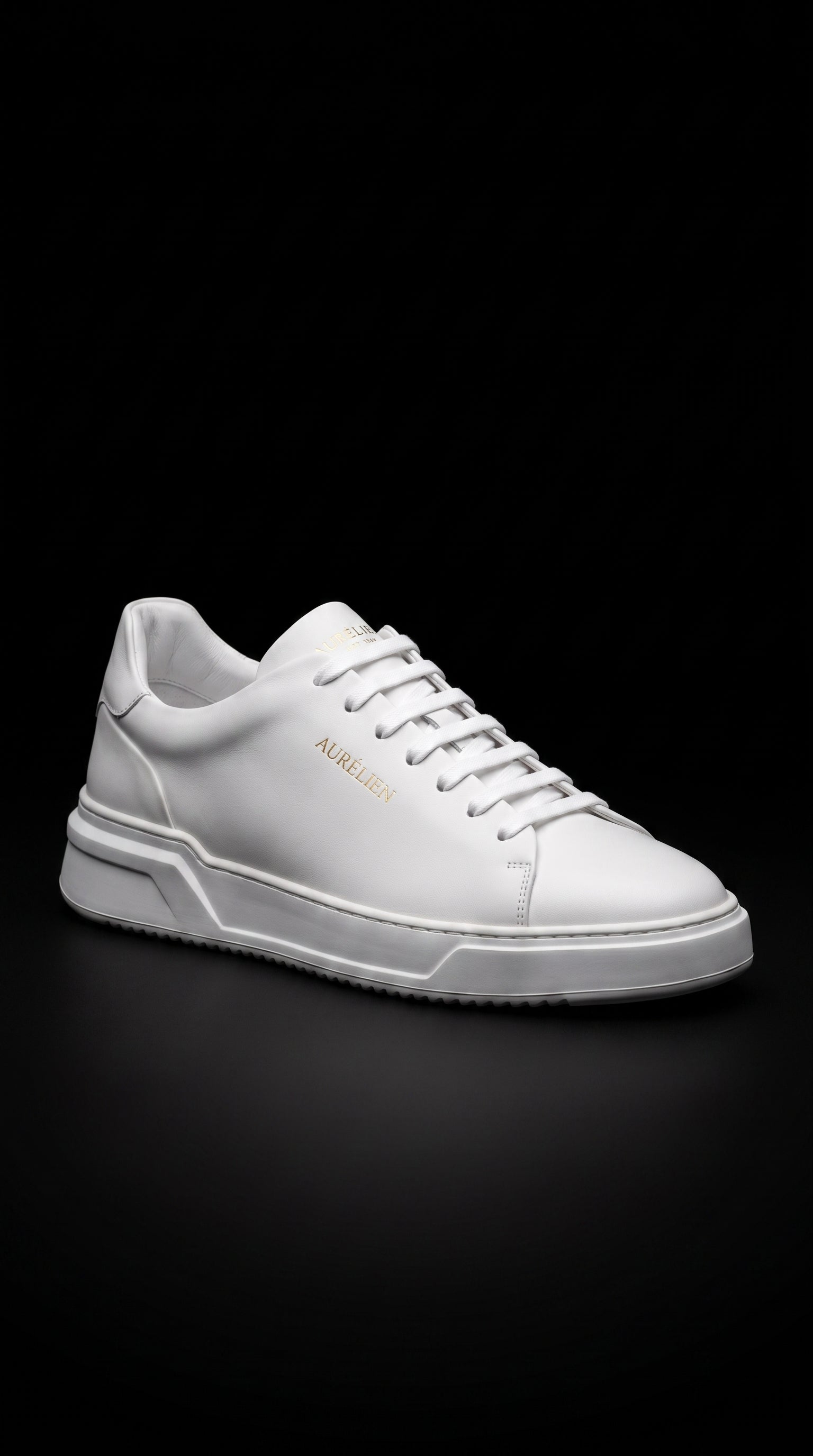 Albus Pure Minimalist | Vista lateral — Tênis de Luxo Branco FORNIQ