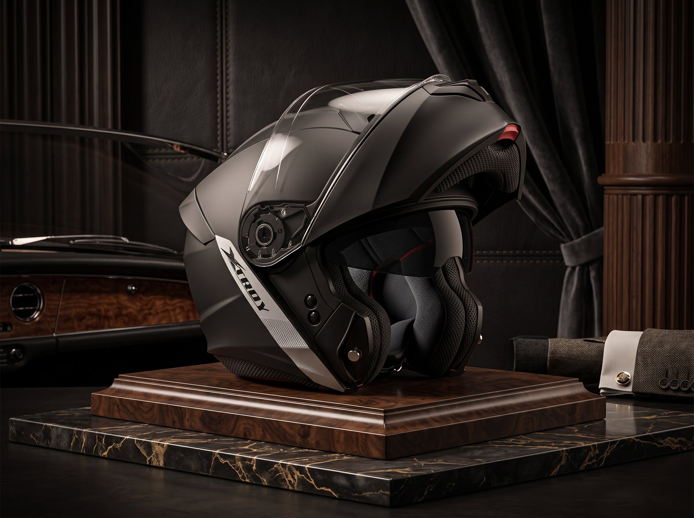 Capacete Xtroy MSV 722 Modular Preto - Foto premium em suporte de madeira nobre